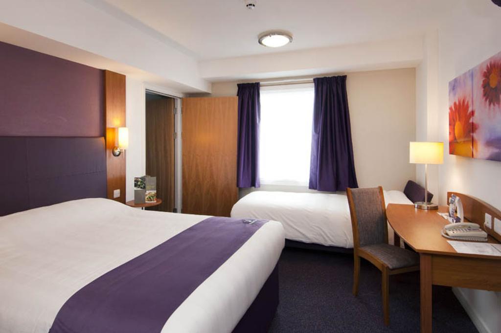 Premier Inn Dover East Phòng bức ảnh