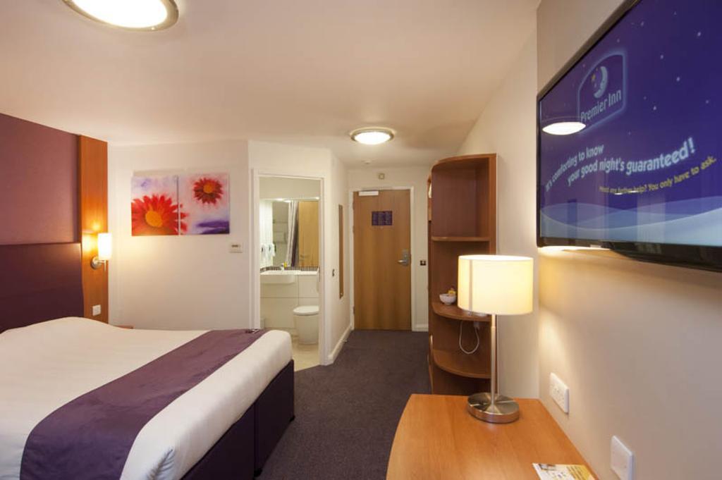 Premier Inn Dover East Ngoại thất bức ảnh